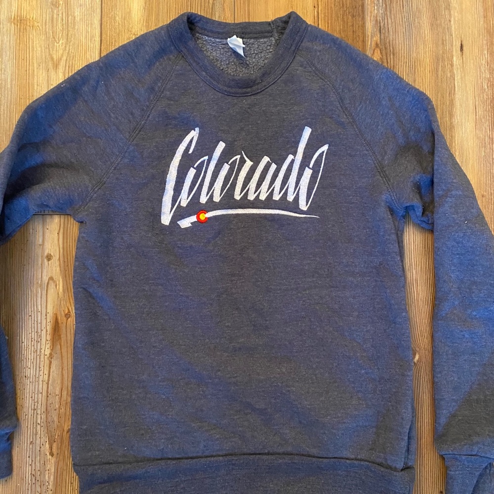 CO crewneck